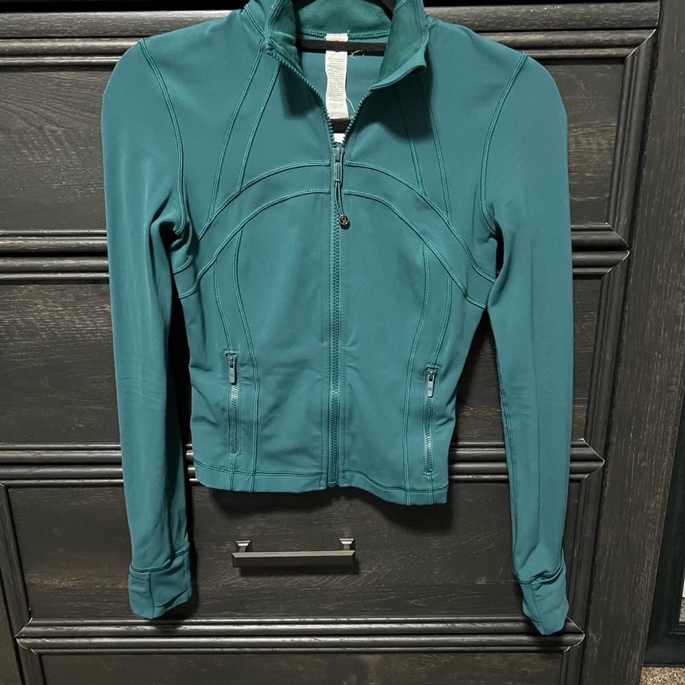 Lululemon cropped define jacket